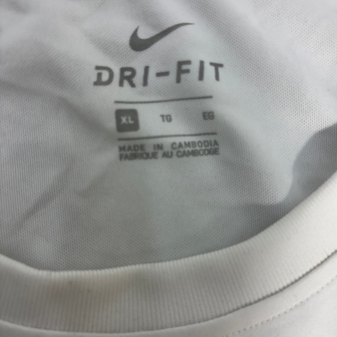 Nike White/Red/Black Colourblock Tee - XL