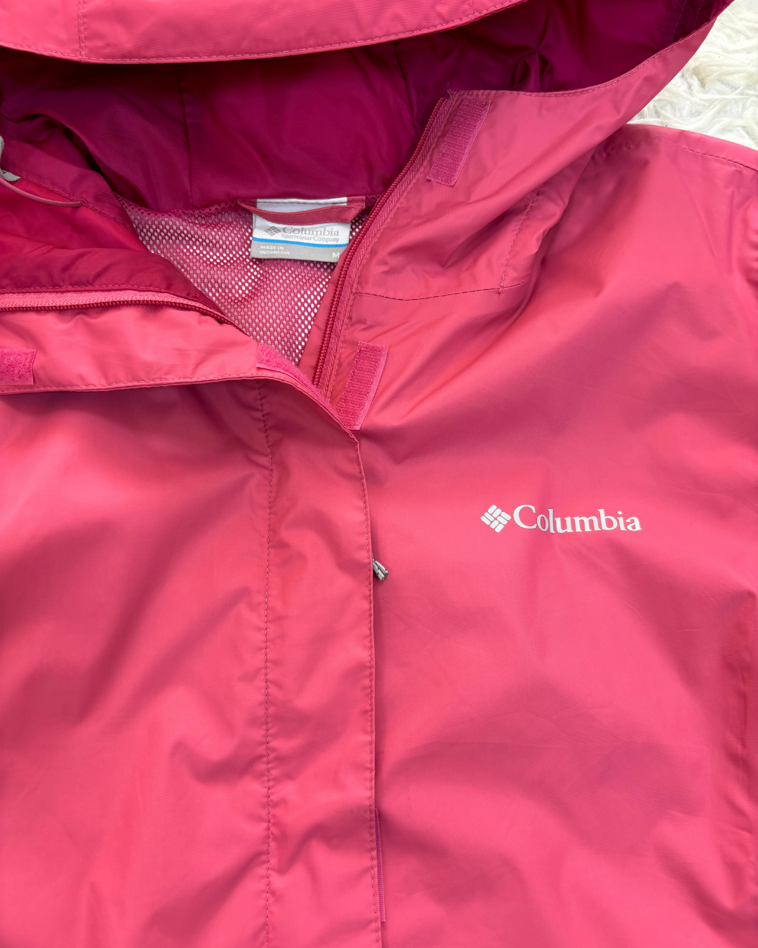 Columbia Pink Hooded Windbreaker Jacket - M