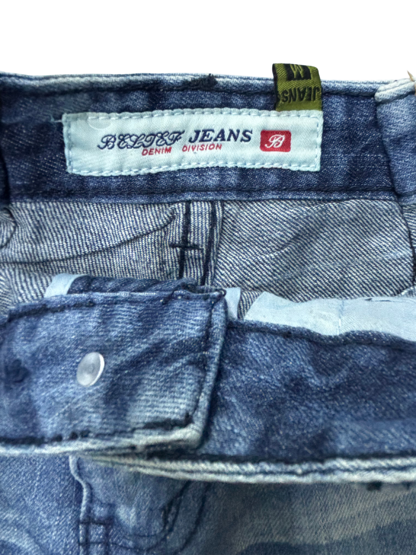 Beltef Jeans Denim Division Women Shorts - M | Waist: 30