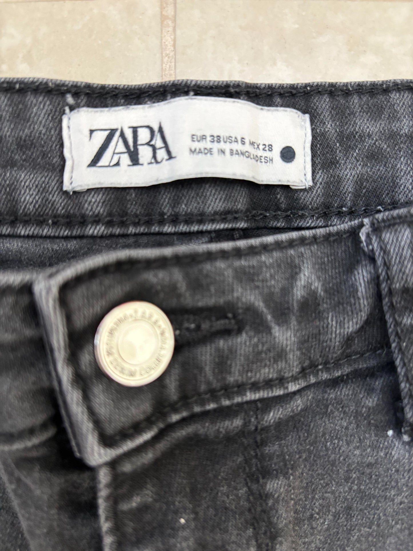 Zara Woman Premium Wide Leg Gray Denim Jeans - S | Waist: 28"