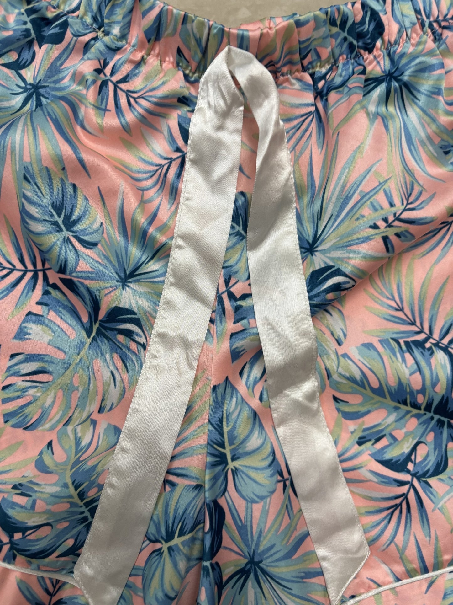 Tropical Palm Leaf Polyster Pink Shorts - XS