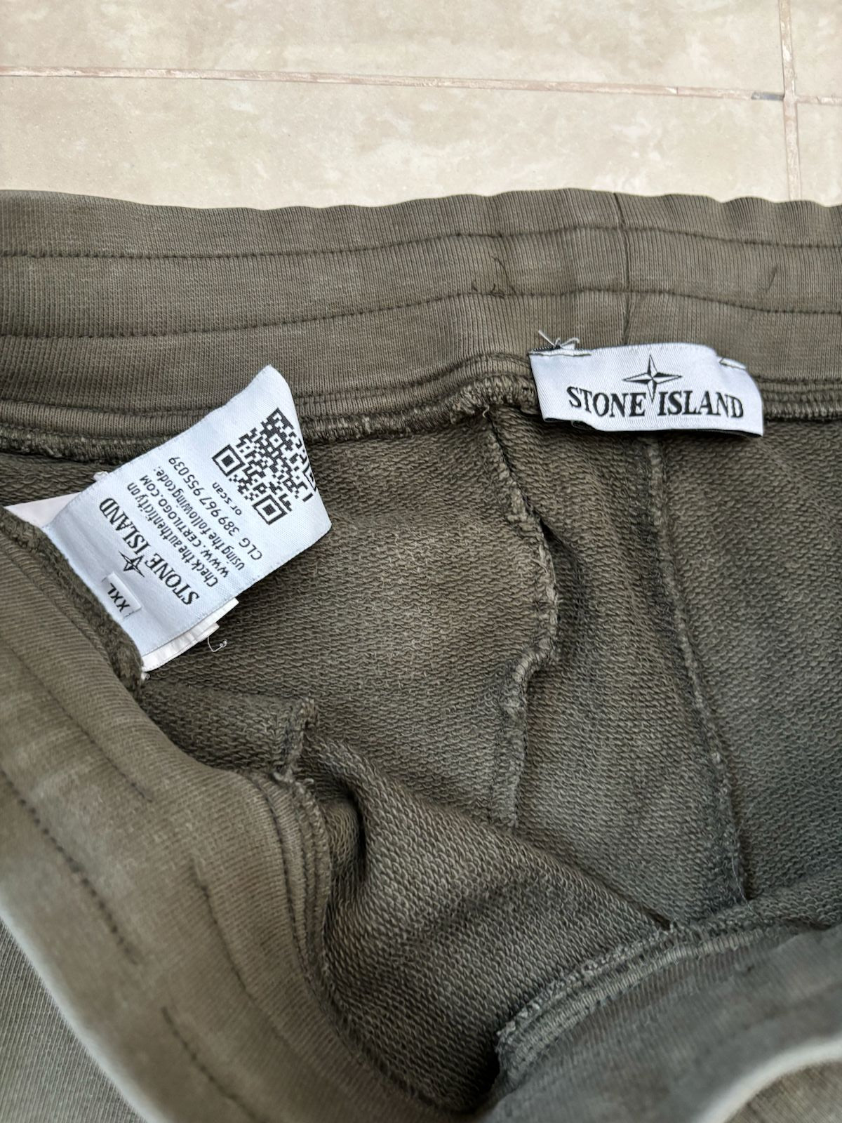 Stone Island Sweat Cargo Charcoal Gray Shorts - XS | Waist: 22"