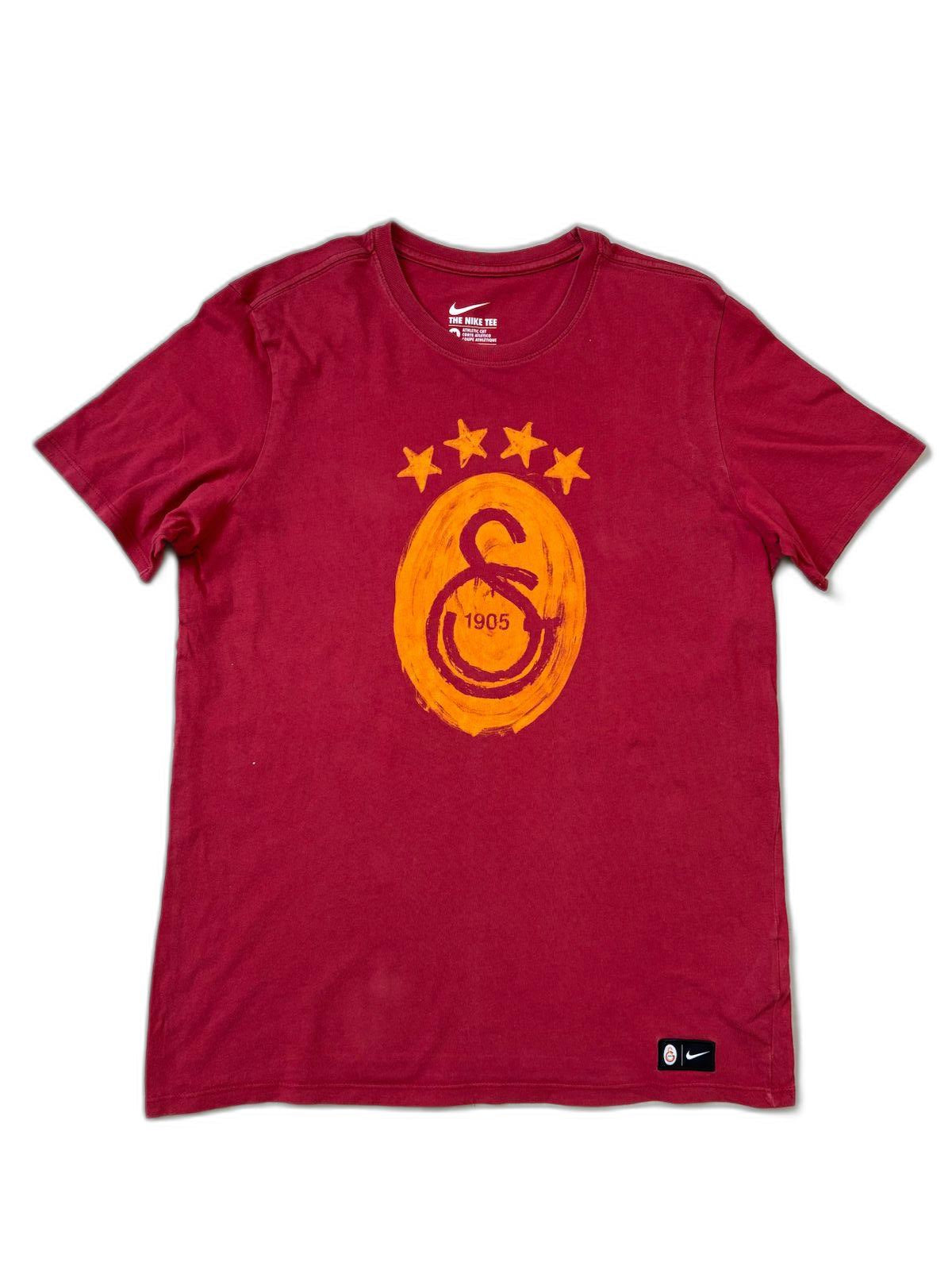 Nike Galatasaray S.K. 1905 Turkey Football Crest Maroon Graphic T-Shirt - M