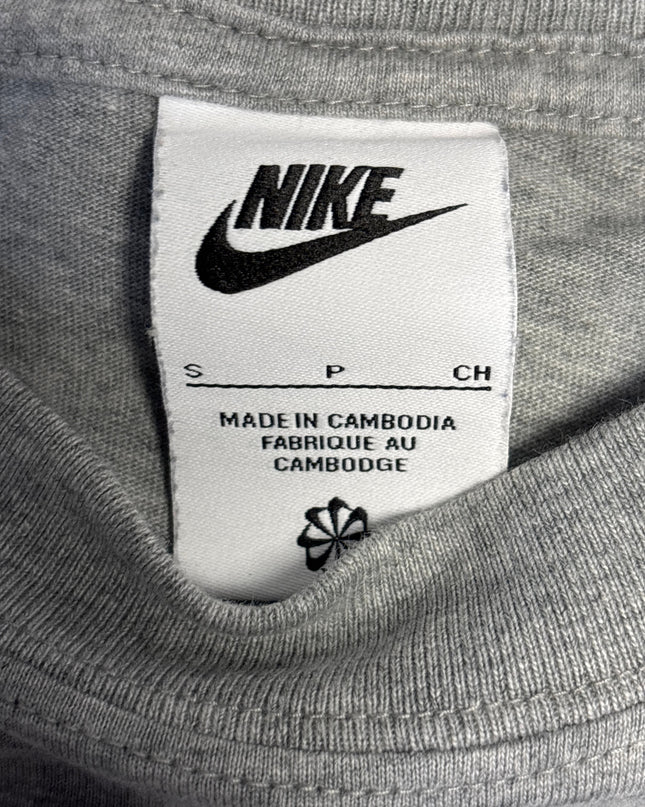 MC-06154-TSH-3PAAJ8002-brand_tag