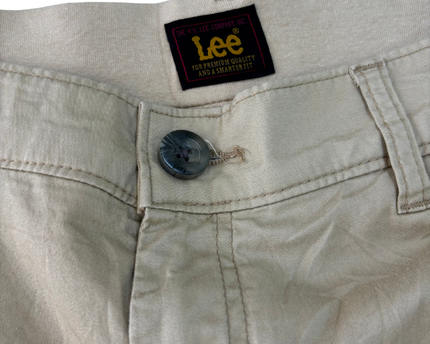 Lee Off-White Cargo Shorts - M