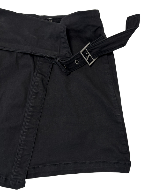 Stradivarius Black Belted Mini Skirt - S | Waist: 28"