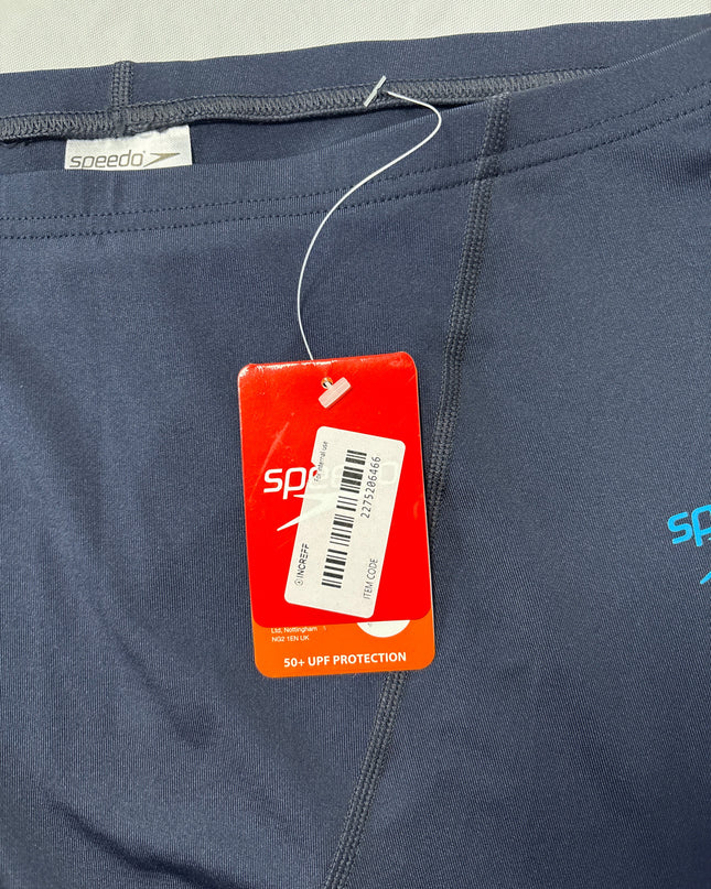 MC-06547-LGN-3PIAG4003-store_tag