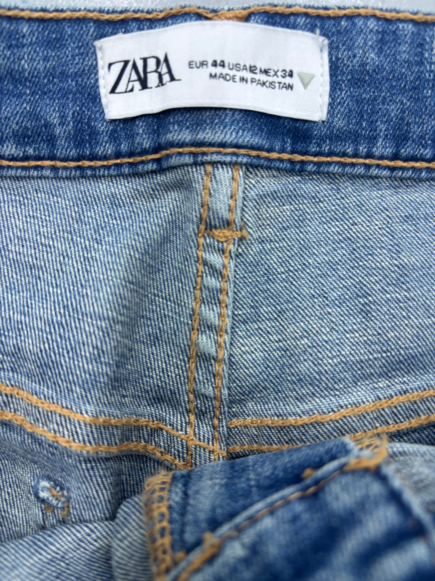 Zara  - Flared Boot-Cut Denim Jeans - L | Waist: 32