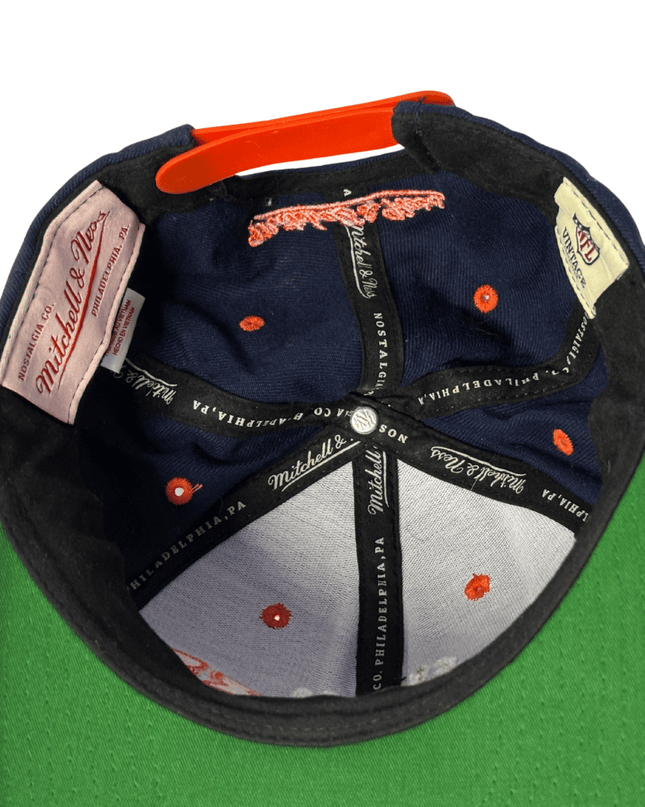 Mitchell & Ness Chicago Bears Navy & Orange Vintage Snapback Cap