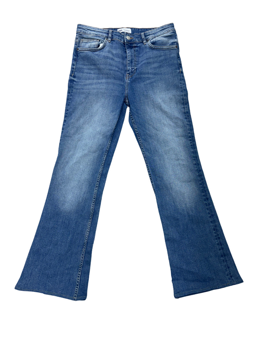Zara  - Flared Boot-Cut Denim Jeans - L | Waist: 32