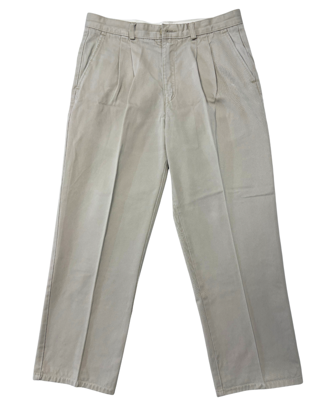 Levi’s Vintage Beige Classic Straight Fit Pleated Chino Pants –
