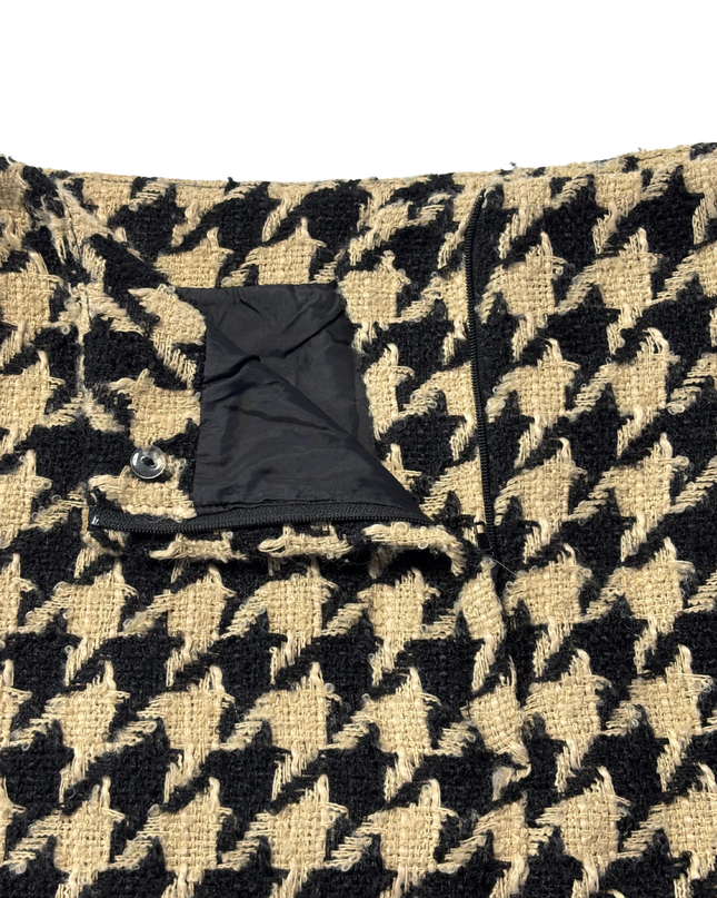 Monki Black/Beige Houndstooth Textured Mini Skirt