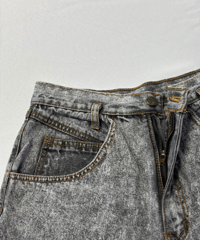 Vintage Gray Acid Wash High-Waisted Tapered Jeans