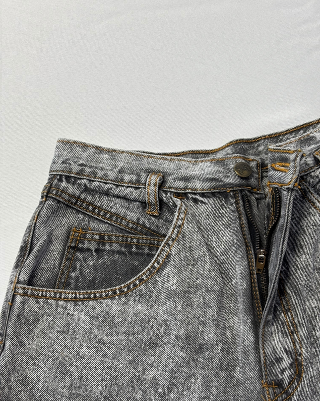Vintage Gray Acid Wash High-Waisted Tapered Jeans