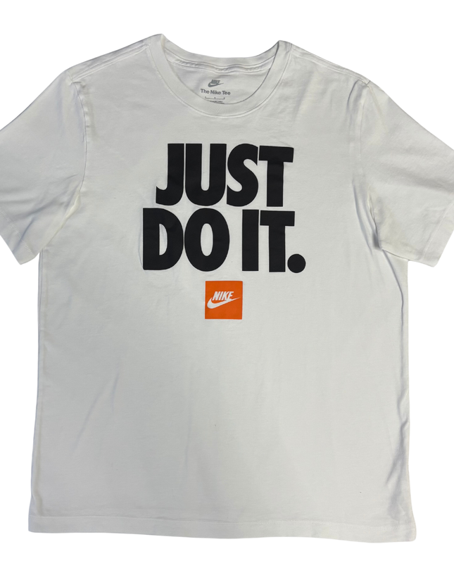 Nike White 'Just Do It' Graphic T-Shirt