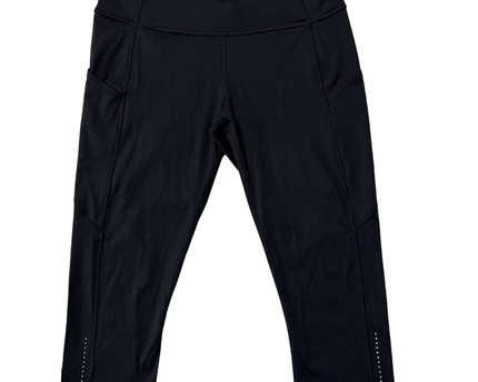 Lululemon Black Cropped Athletic Leggings with Side Pockets