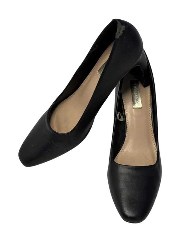 Shoemart Black Pointed Toe Heels