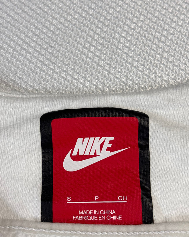 MC-09796-1452-FKV-012-brand_tag