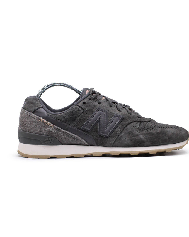 New Balance 696 Casual Shoe | EU 40