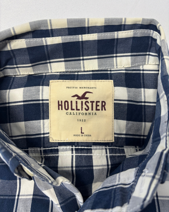 Hollister Navy & Cream Checkered Button-Down Shirt - L