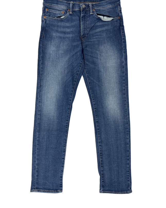 MC-05876-JNS-FKV004-thumbnail