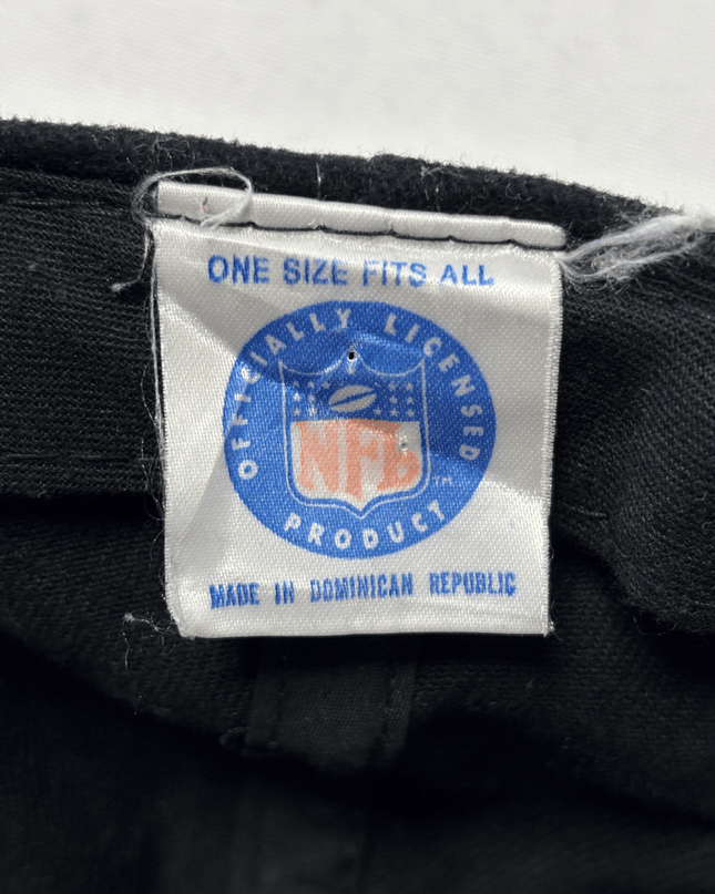 Vintage Denver Broncos Super Bowl XXXII Champions Logo Athletic Snapback Cap