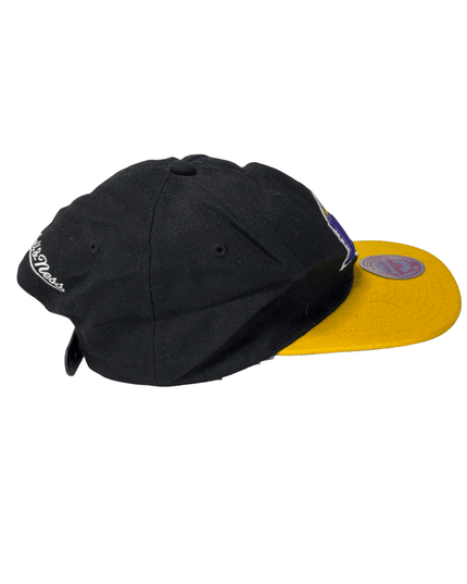 Mitchell & Ness NBA Black & Gold “Los Angeles Lakers” Snapback Cap