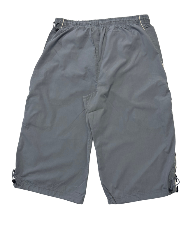 Nike Gray Mesh-Lined Athletic Training Shorts - L | Waist: 32"