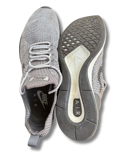 Nike Mariah Flyknit Racer Sneakers | Grey | EU 41