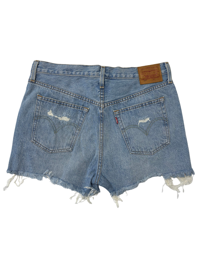 Levi’s 501 Distressed Light Blue Cut-Off Denim Shorts - L | Waist: 32"
