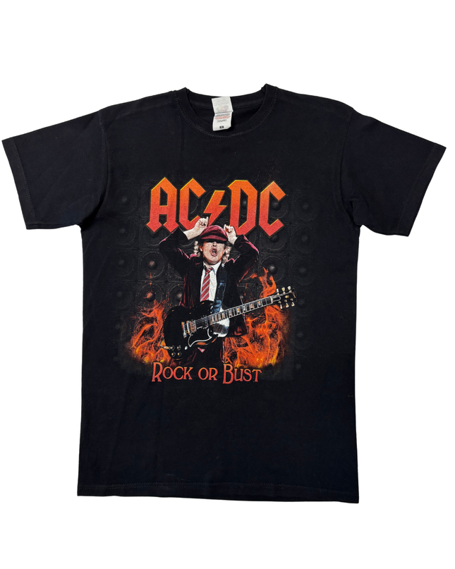 COLLECTIBLE AC/DC Rock or Bust "Highway to Europe" Tour Black Graphic T-Shirt