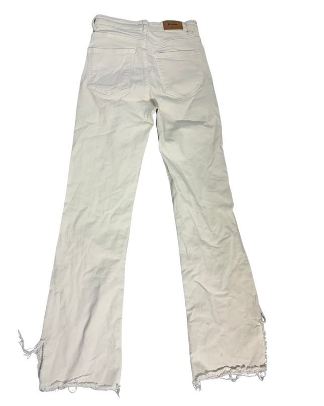 Stradivarius Cropped Hem Flared Jeans With Front Pocket - S