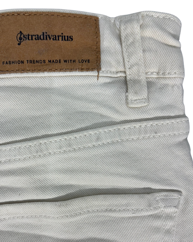 Stradivarius Cropped Hem Flared Jeans With Front Pocket - S