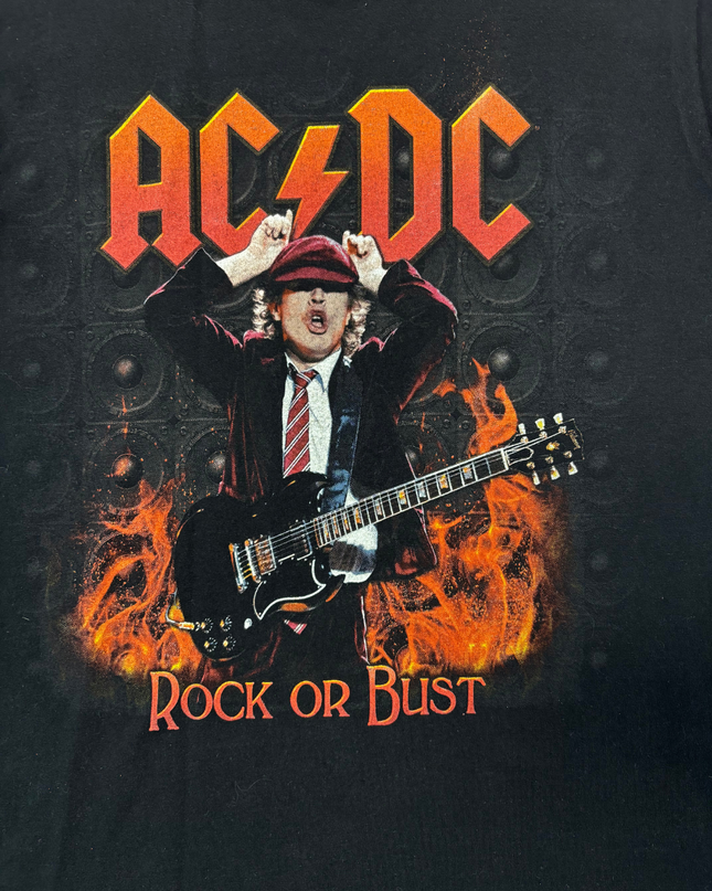 COLLECTIBLE AC/DC Rock or Bust "Highway to Europe" Tour Black Graphic T-Shirt