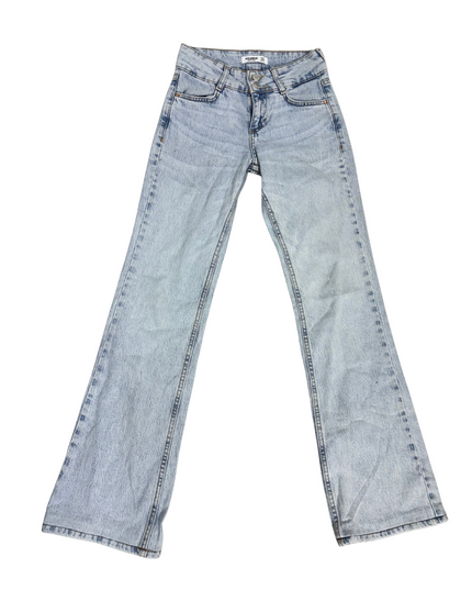 Pull&Bear Light Wash Flared Jeans - S |  Waist: 26"