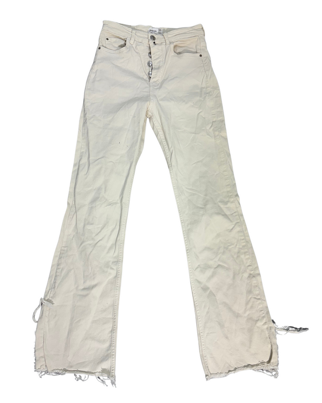 Stradivarius Cropped Hem Flared Jeans With Front Pocket - S