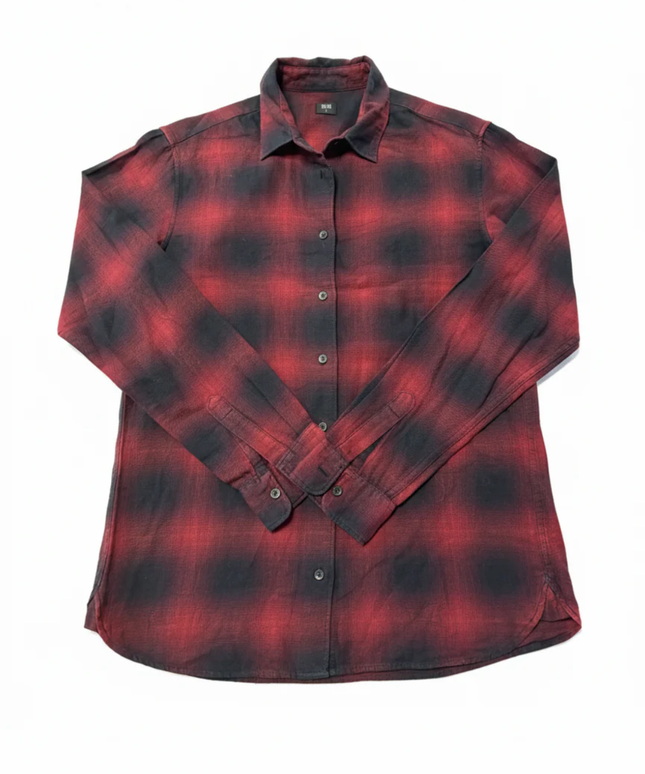Uniqlo Red & Black Plaid Flannel Button Down Shirt
