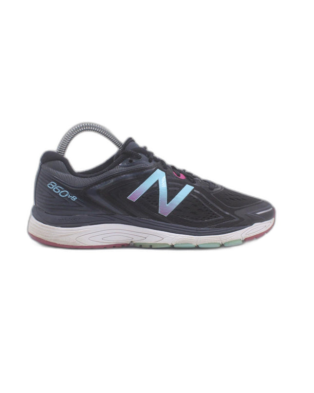 New Balance 860v8 Running Shoe | EU 39