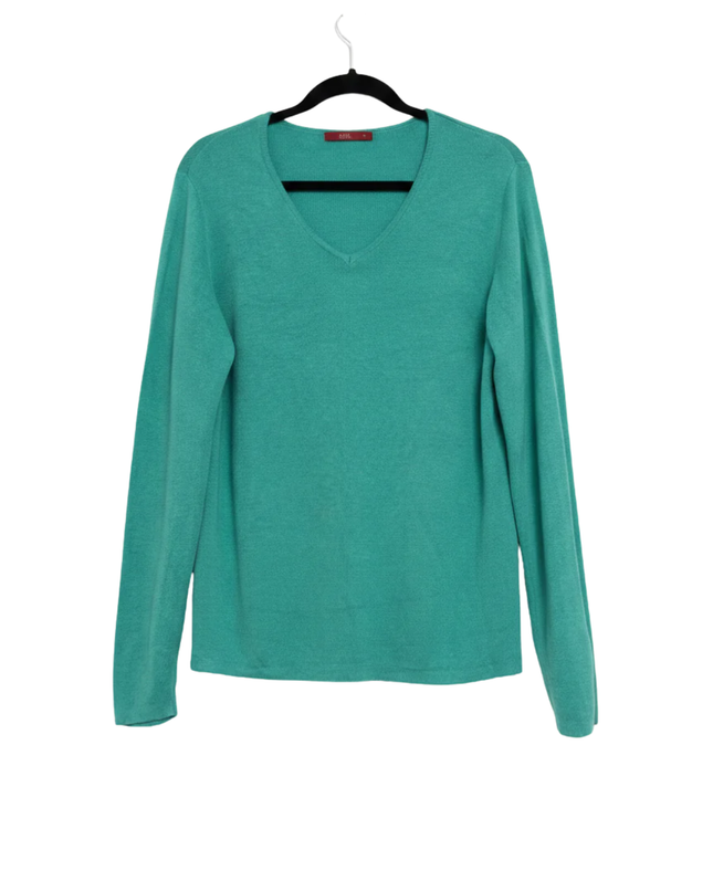 edc Vibrant Green V-Neck Lightweight Knit Sweater