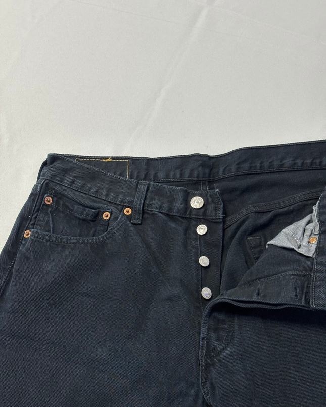 Levi's Classic Black Straight Leg Jeans for Men