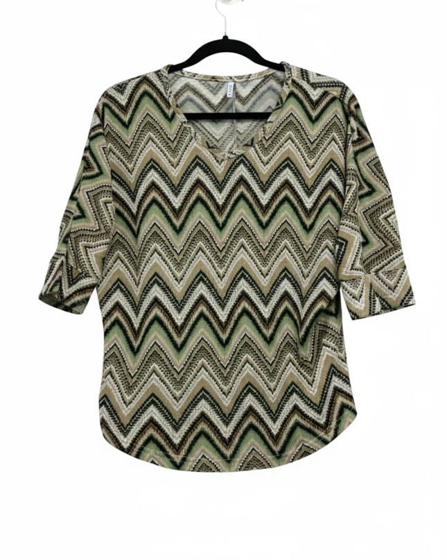 Hailys Soft Green Diverse Zigzag V-Neck Top