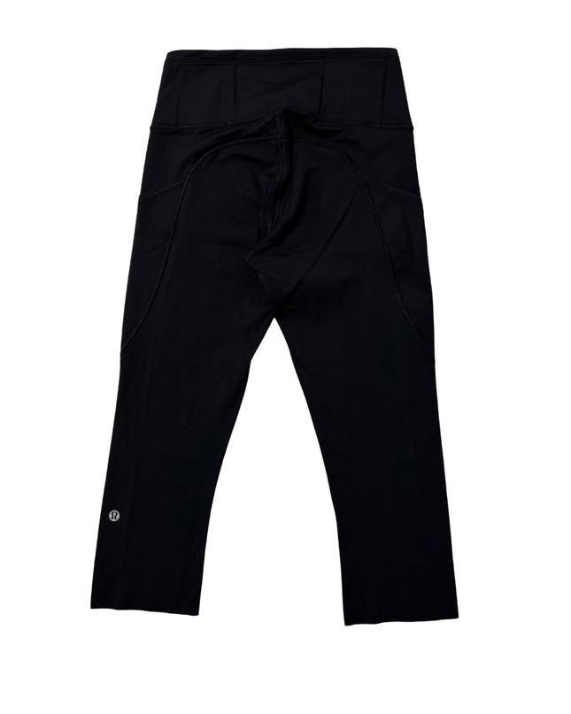 Lululemon Black High-Waisted Athletic Cropped Leggings with Side Pockets