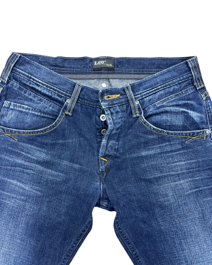 Lee Mid-Rise Denim Shorts – Faded Blue - M | Waist: 31