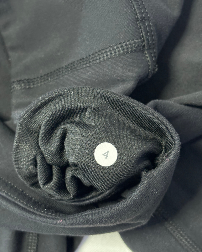 Lululemon Black Low-Rise Cropped Activewear Leggings