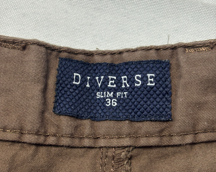 Diverse Brown Men's Slim Fit Chino Shorts