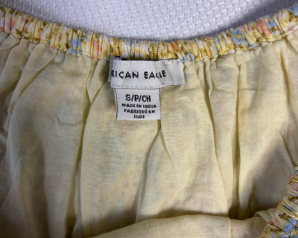 American Eagle Yellow Floral Puff Sleeve Crop Top