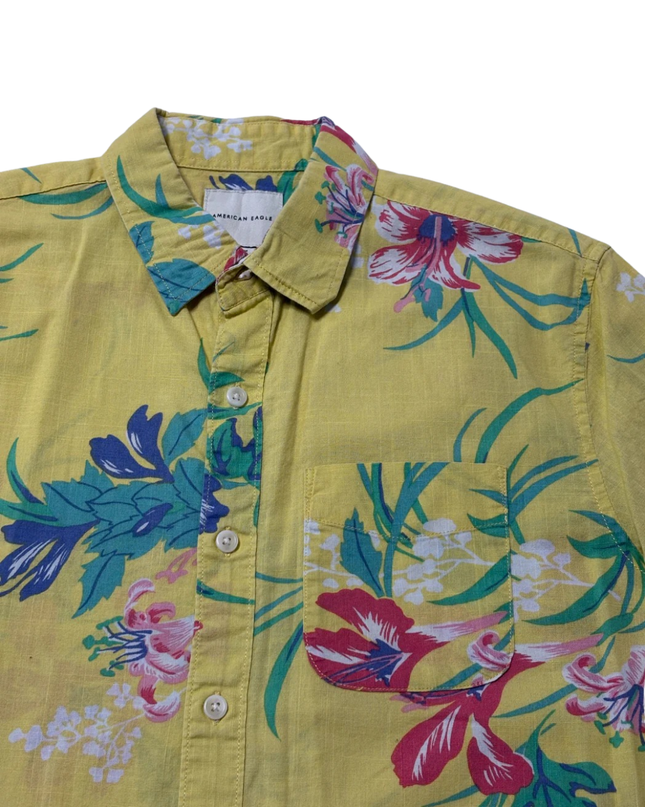 American Eagle Yellow Tropical Floral Short Sleeve Button Down Shirt