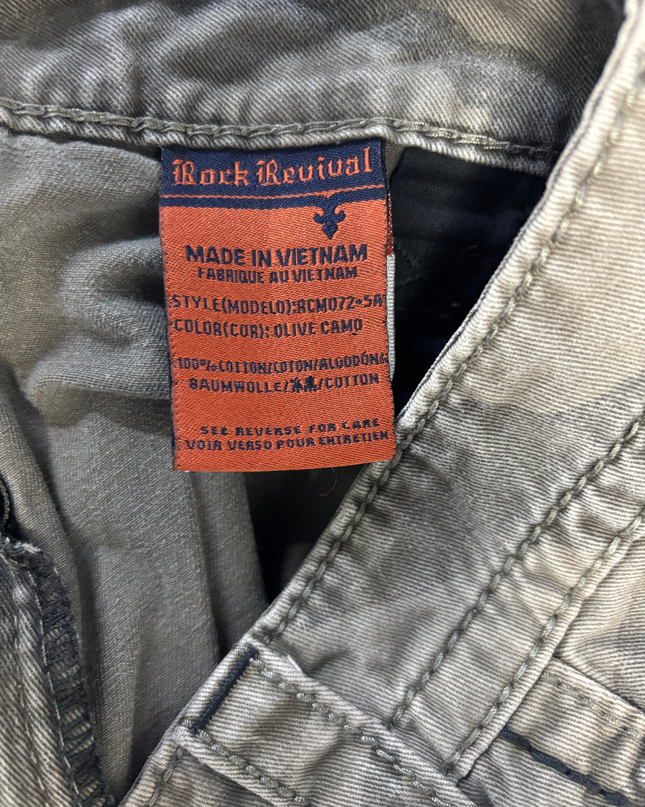Rock Revival Men's Camo Cargo Shorts with Fleur-de-lis Accents