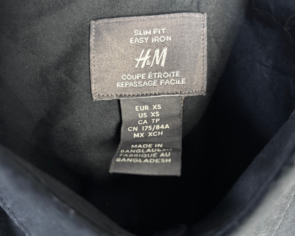 H&M Men's Black Slim Fit Easy Iron Button-Down Shirt