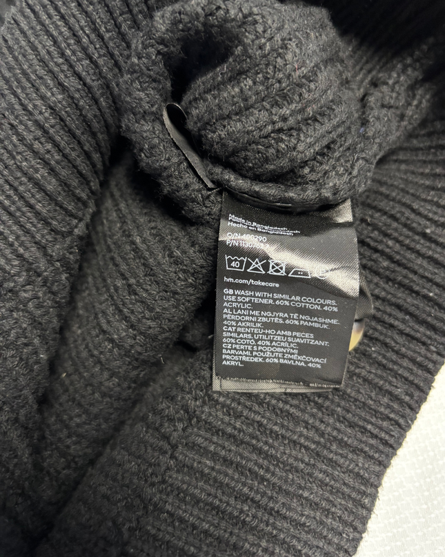 H&M Black Rib-Knit V-Neck Cropped Cardigan